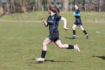 Bild 151 - wBJ VfL Pinneberg - Waldd�rfer SV : Ergebnis: 5:0